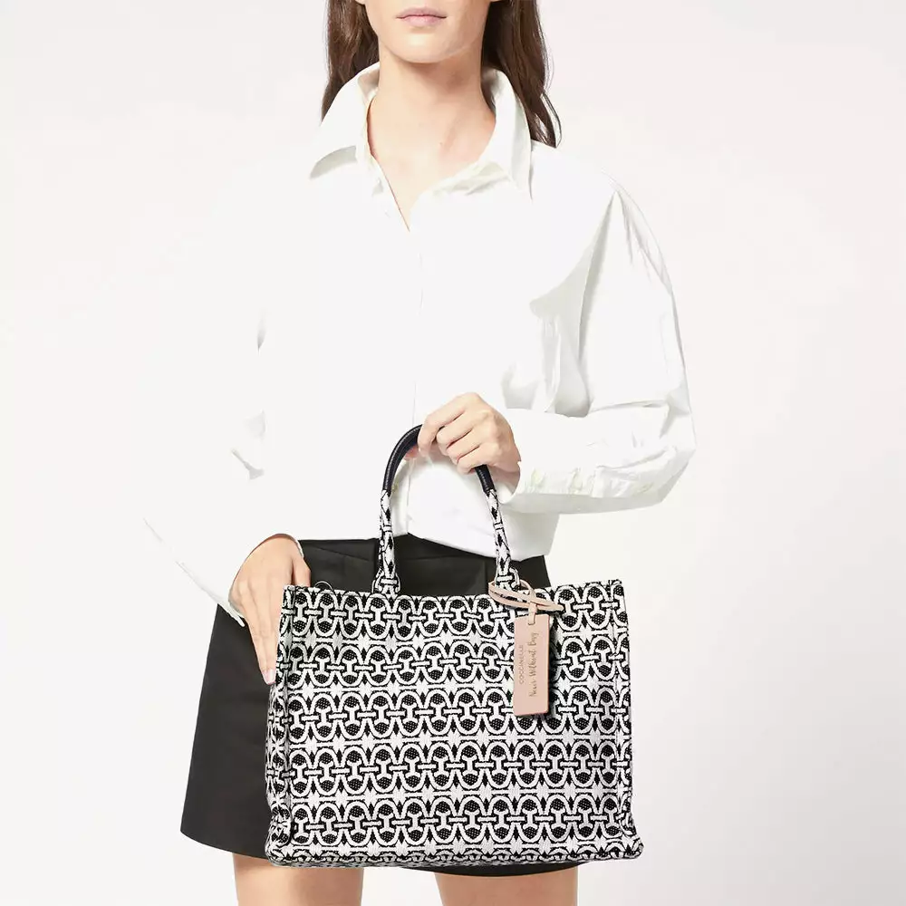 Coccinelle Never Without Bag Monogram Medium Noir/Noir 7 Coccinelle Never Without Bag Monogram Medium Noir/Noir - immagine 5